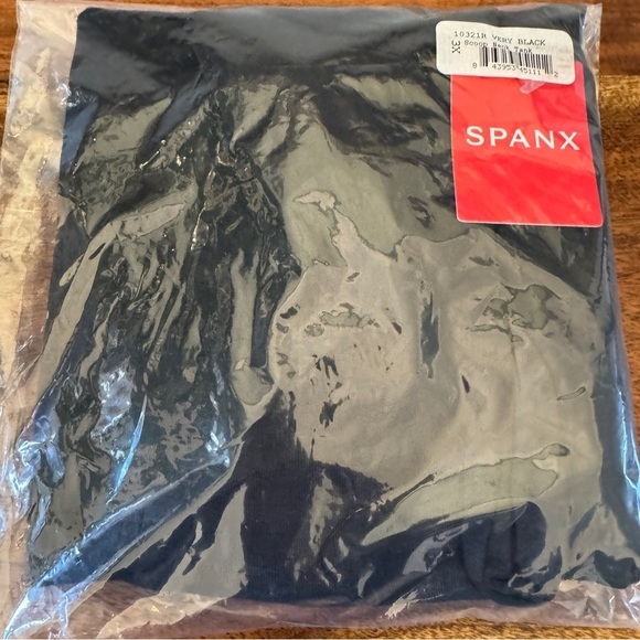 NWT - SPANX - Very Black 
Better Base Scoop Neck Eco-Conscious Tank - Size: 3X - Picture 4 of 4